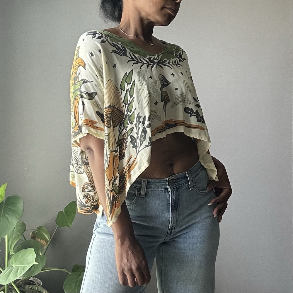 Lakhays Caplet Crop Top Mushrooms Size M Cream Green Hippie Boho Festival